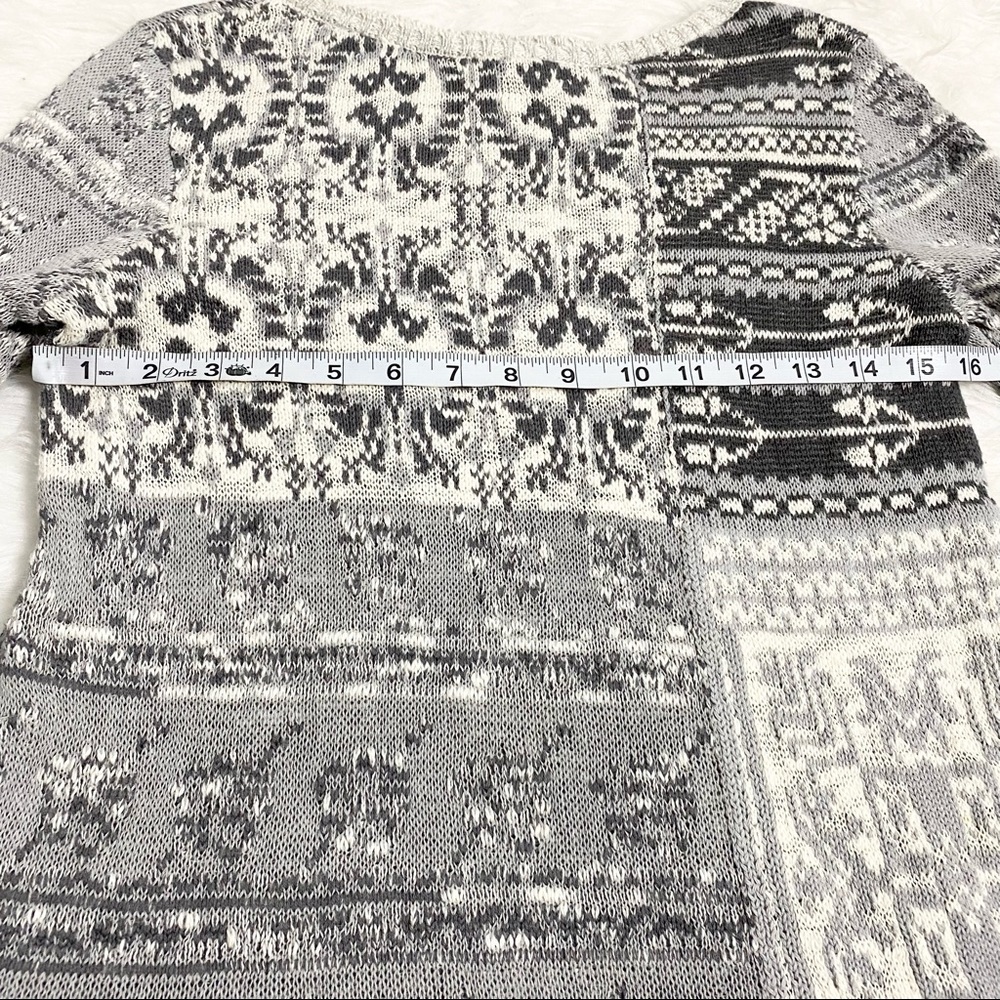 STYLE&CO LONG Gray Sleeve Sweater - Picture 4 of 6